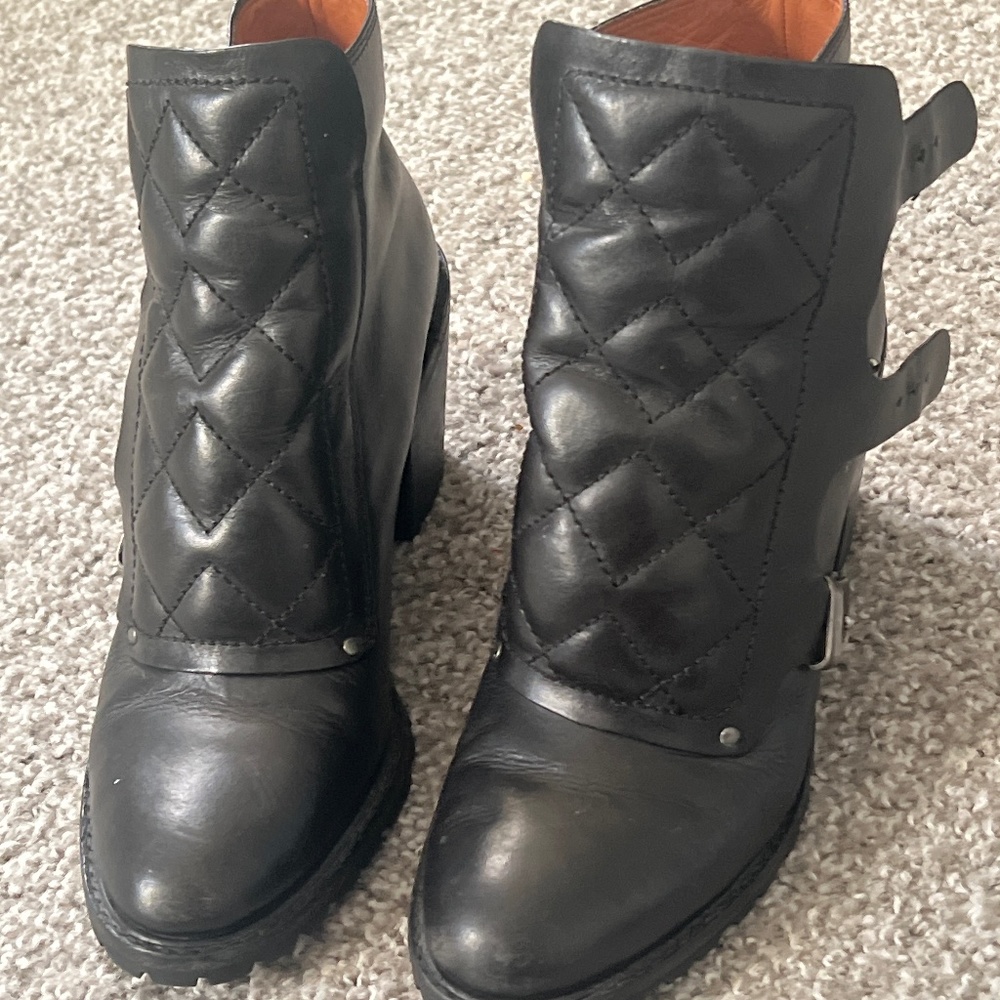 Mark Jacob boots